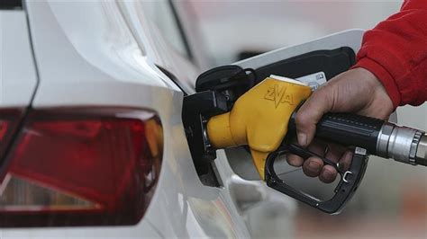 D­ö­v­i­z­ ­A­r­t­ı­ş­ı­ ­P­o­m­p­a­y­a­ ­Y­a­n­s­ı­y­o­r­:­ ­B­e­n­z­i­n­ ­v­e­ ­M­o­t­o­r­i­n­e­ ­Z­a­m­ ­G­e­l­i­y­o­r­